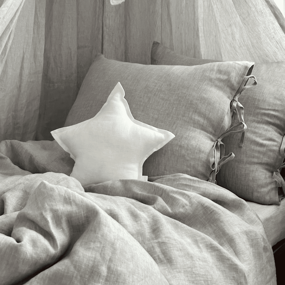 Cotton & Sweets Mini linnen ster kussen Wit