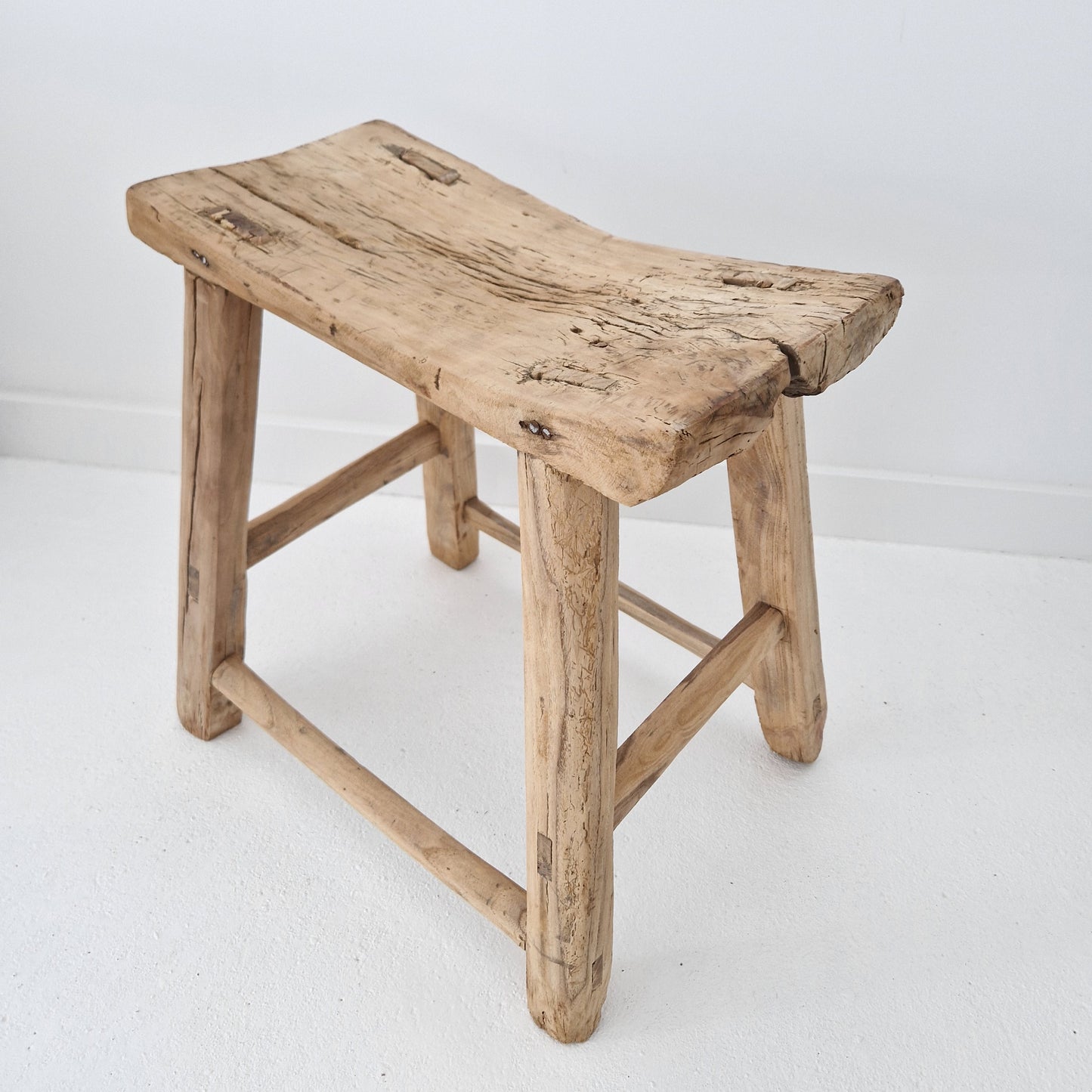 Unieke oude houten Chinese zadelkruk