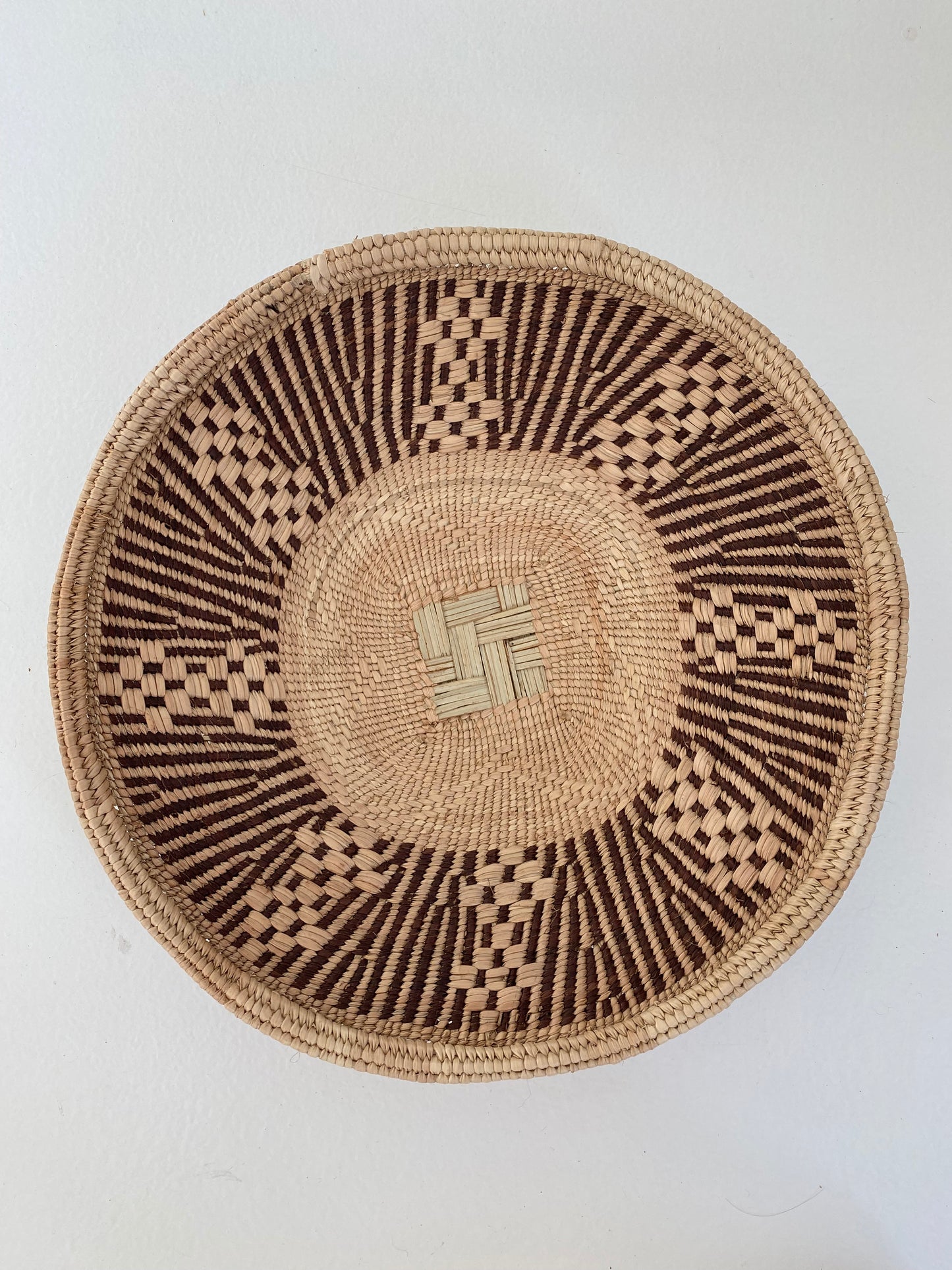 Tonga/Binga basket Natural/Brown Small