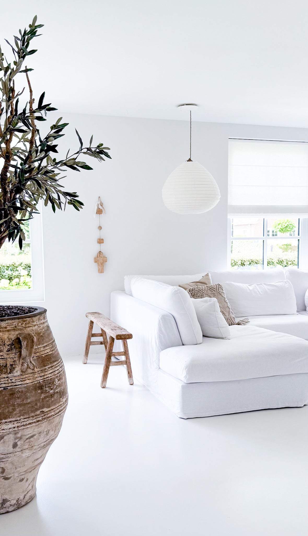 Off-White Linnen lampion lamp Large in witte woonkamer