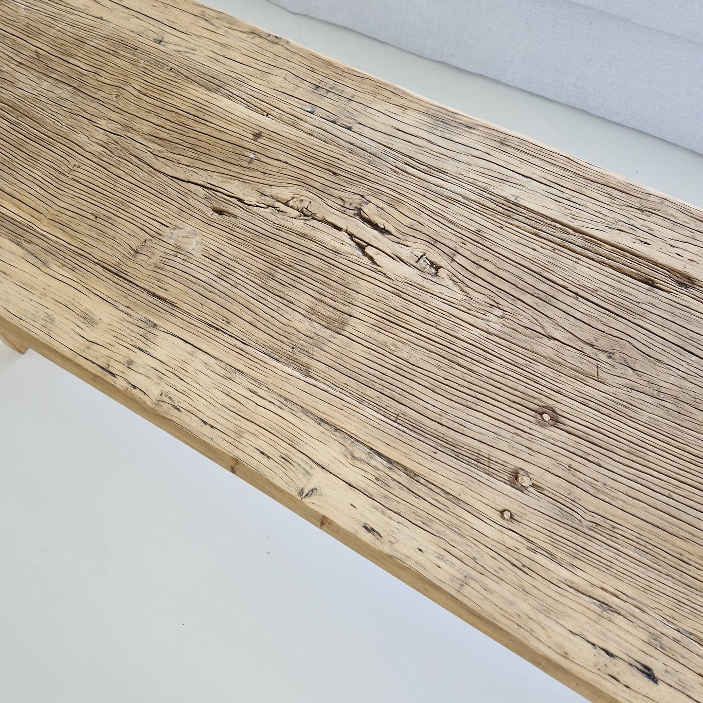 Chinese oude houten tafel lang Nr. 2 (164x50x41cm)