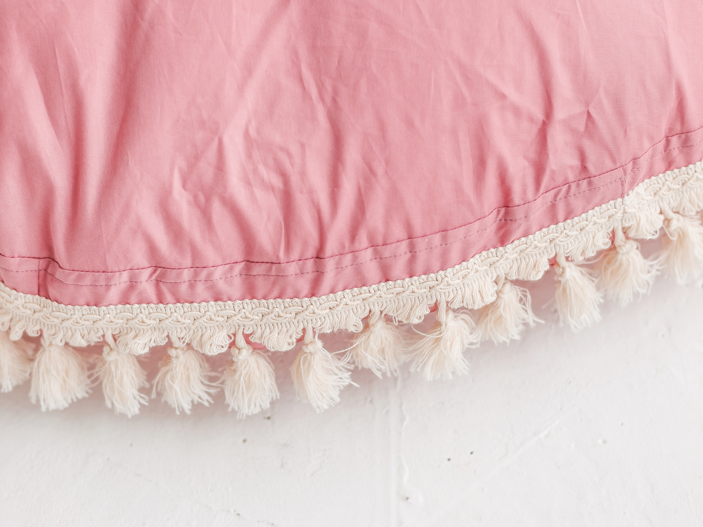 XL Boho vloerkussen Pink met kwastjes