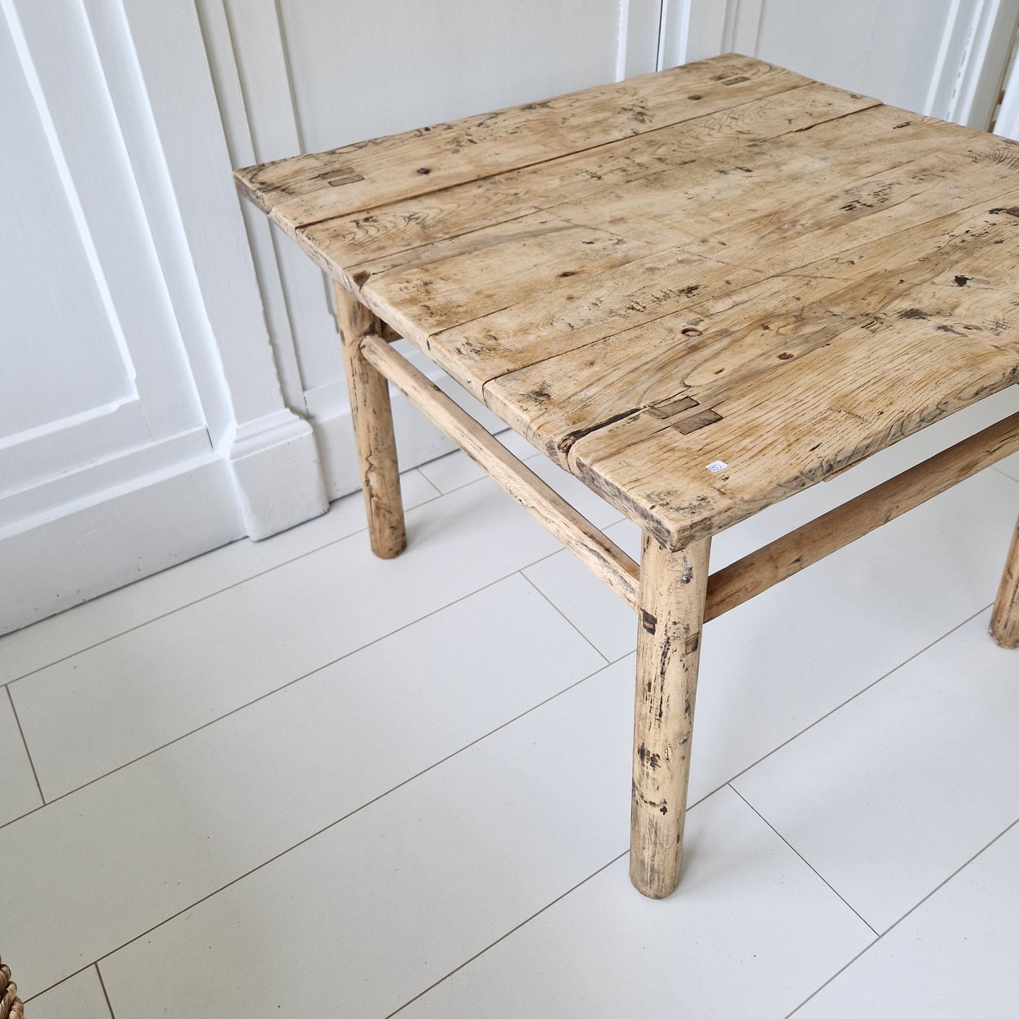Chinees oud houten tafeltje (67x68x51,5cm)