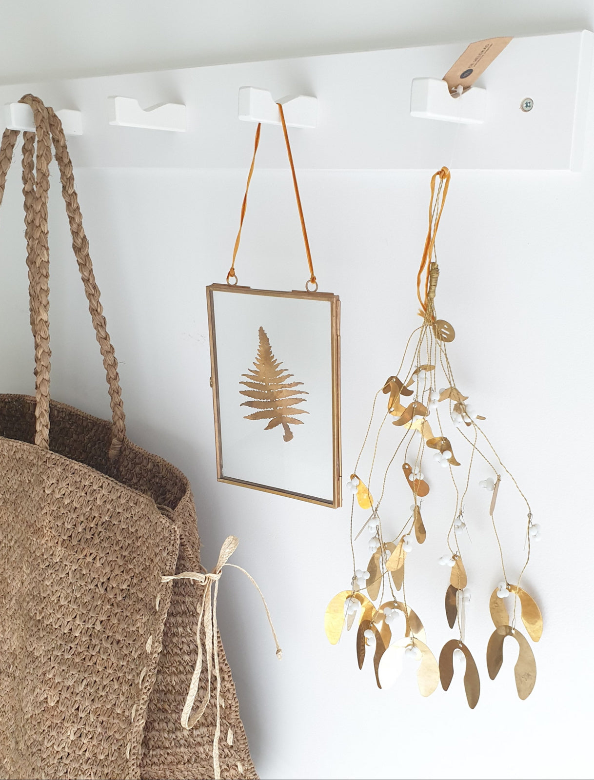 Mistletoe Gold