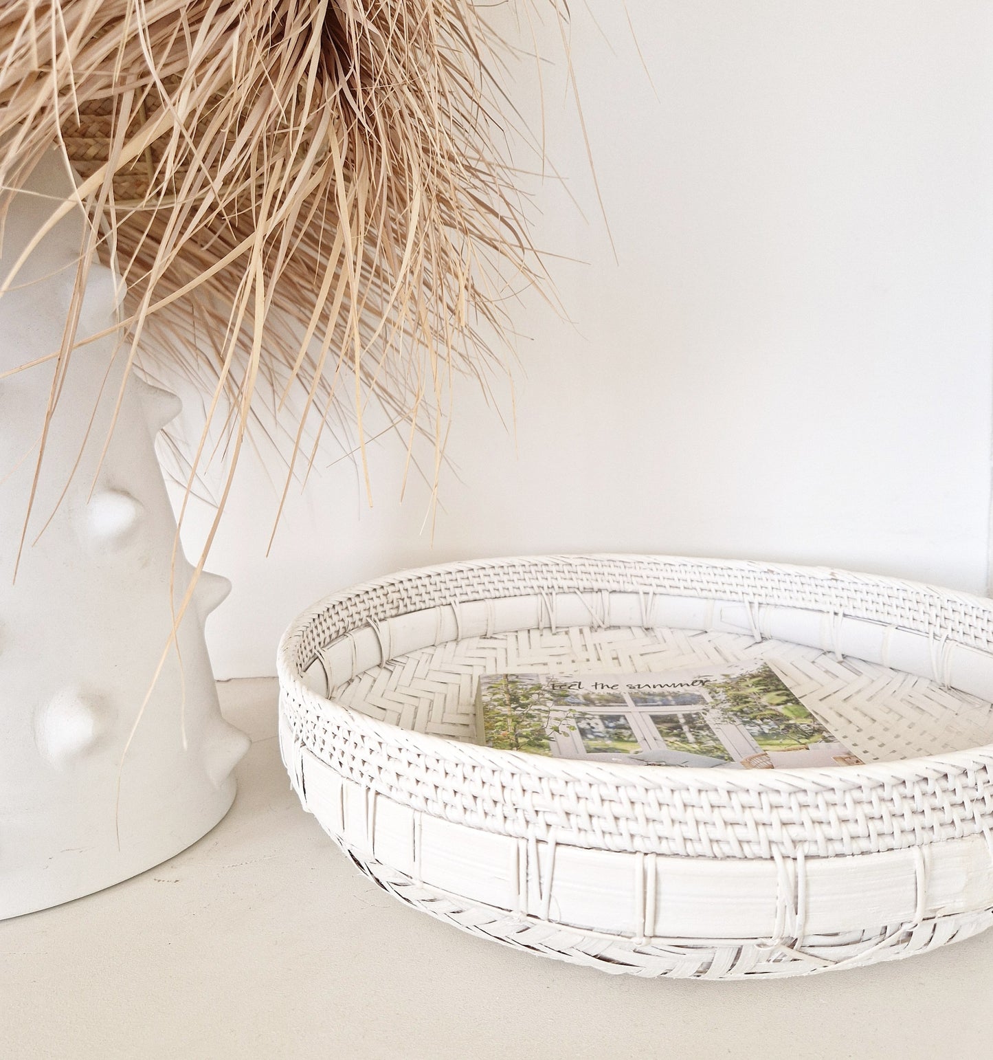 Witte lage rotan schaal Small
