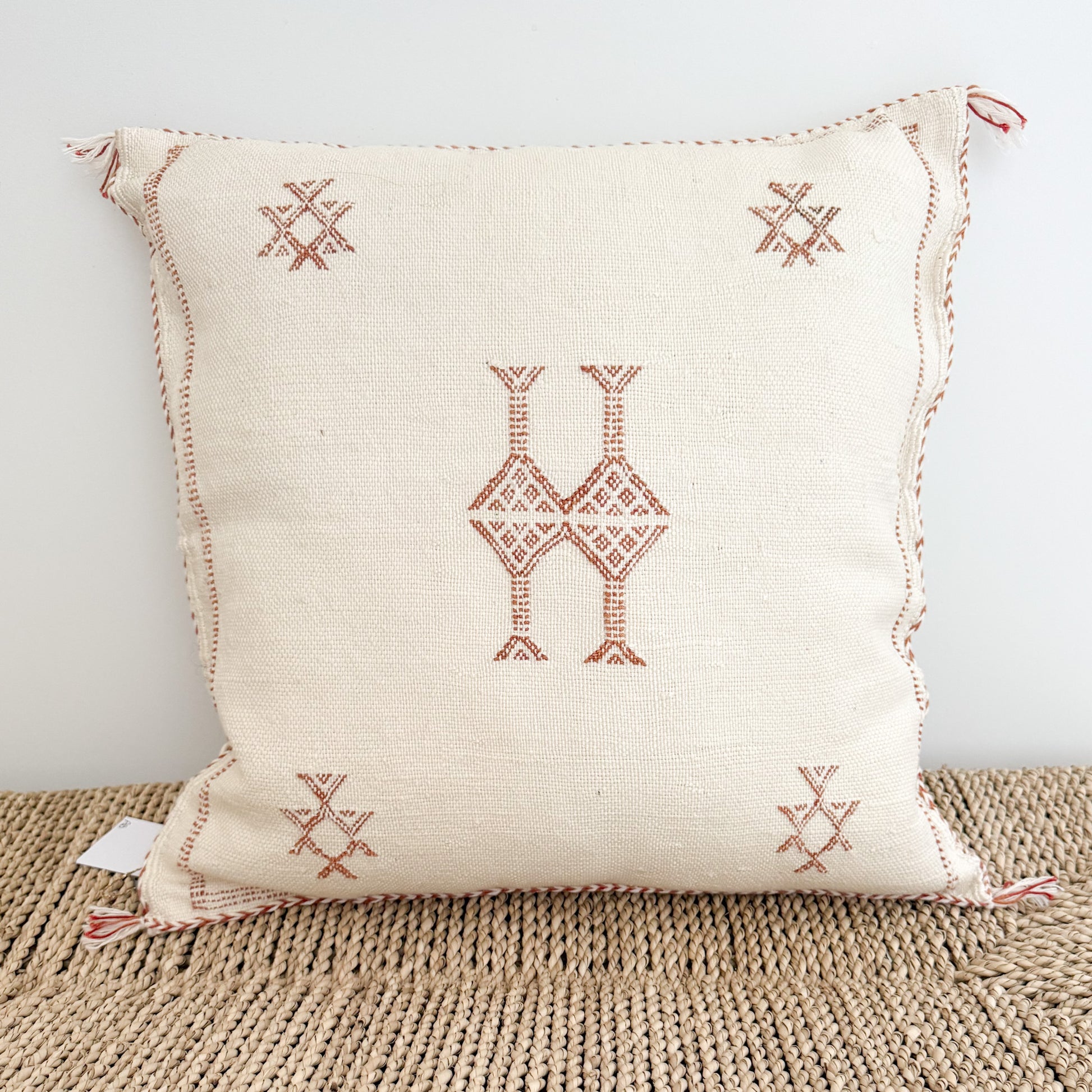 Marokkaanse kussenhoes Sabra Silk Off white met terracotta bruin patroon