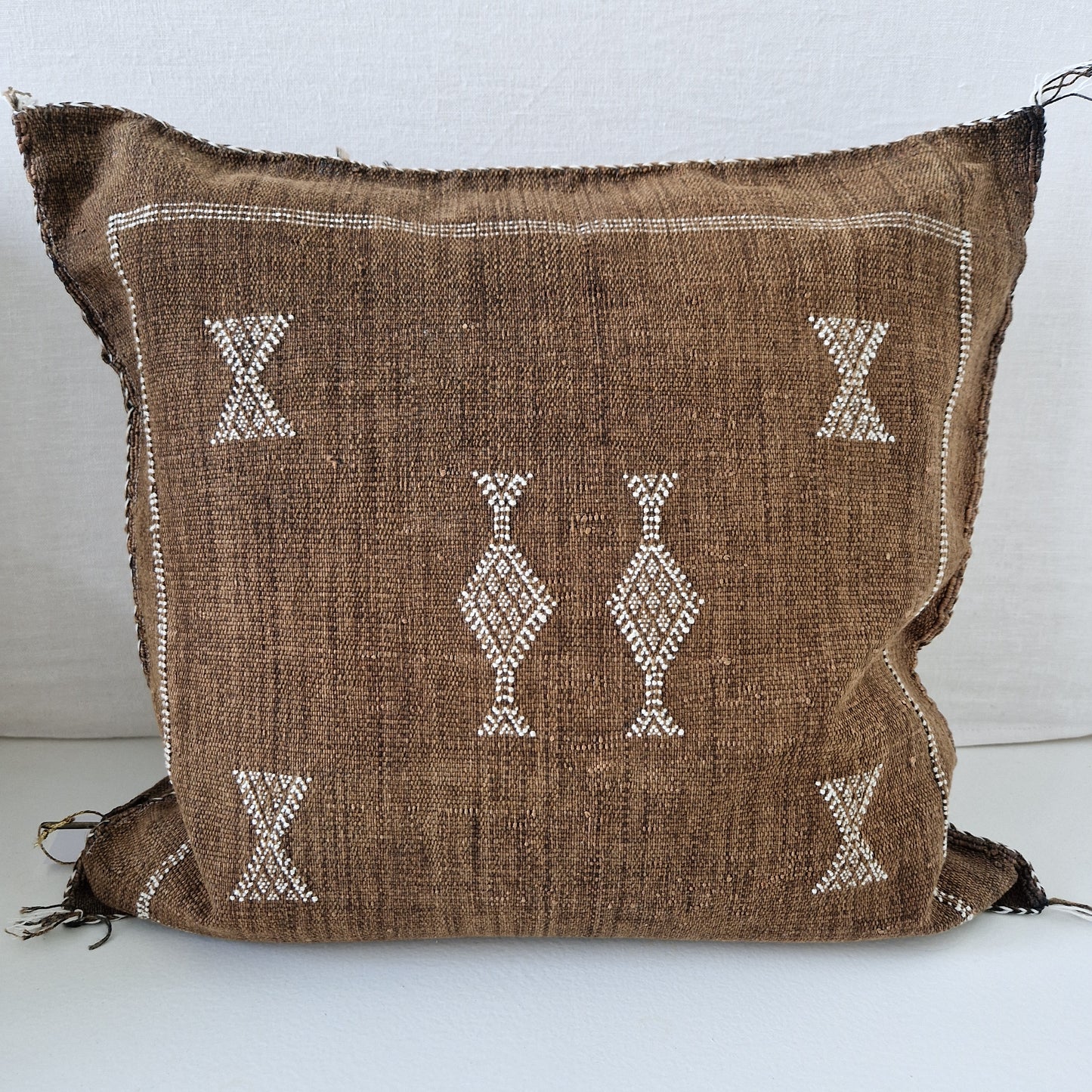 Sabra Silk kussenhoes Dark Brown