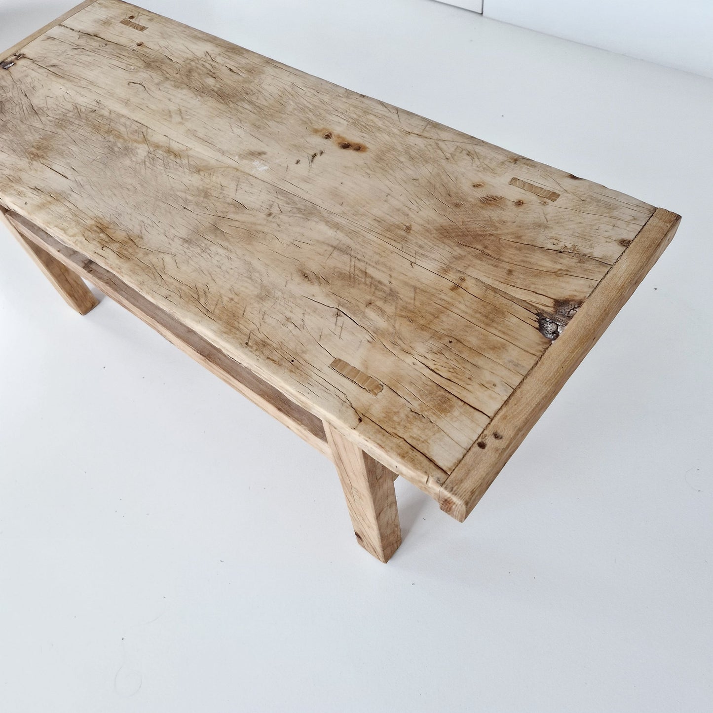 Chinees oud houten tafeltje #6 (105,5x42x40)
