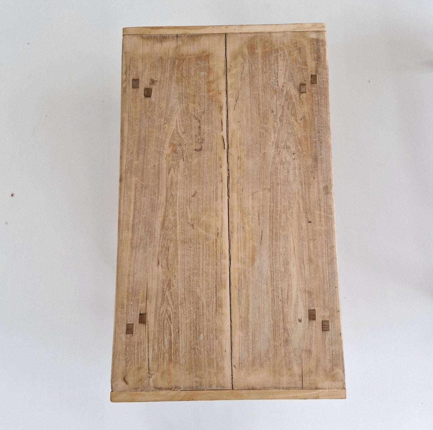 Chinees oud houten tafeltje #2 (91x52x28,5)
