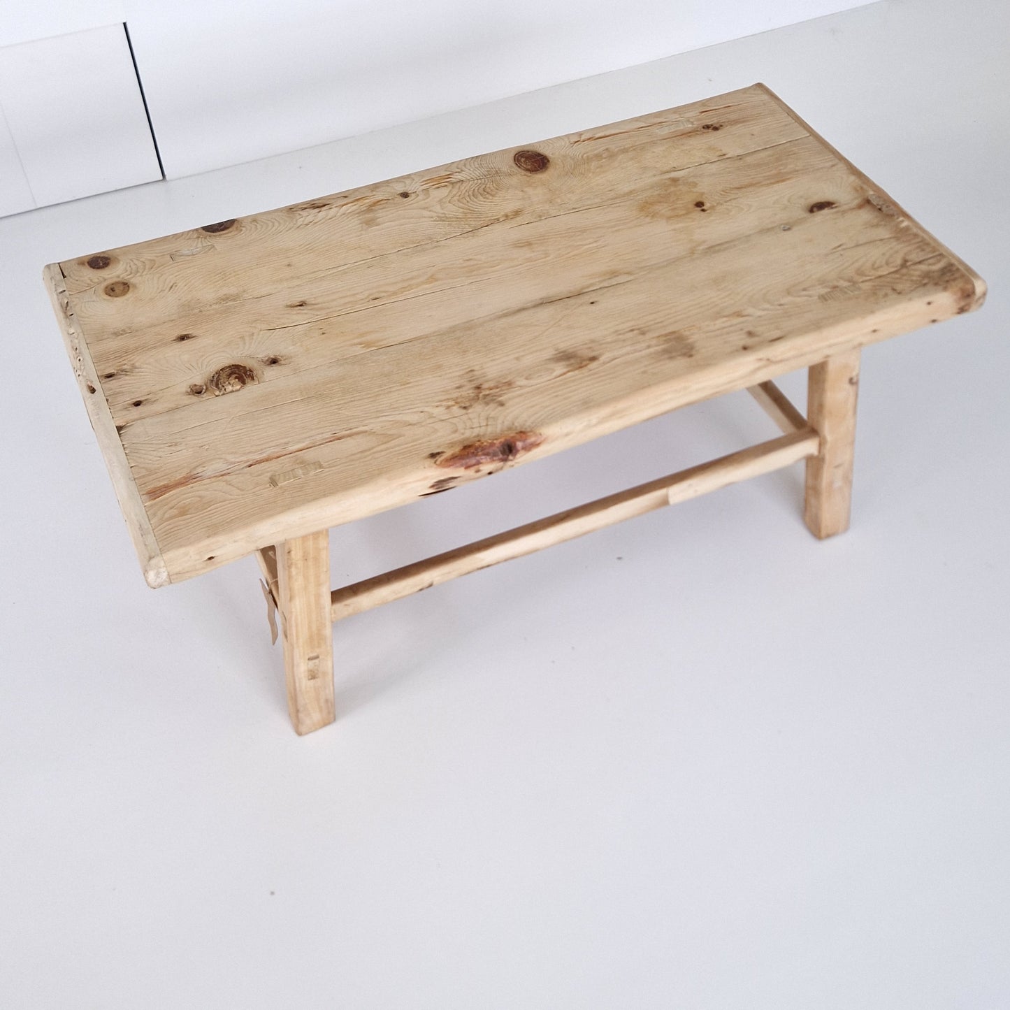 Chinees oud houten tafeltje #4 (101x50x41,5)
