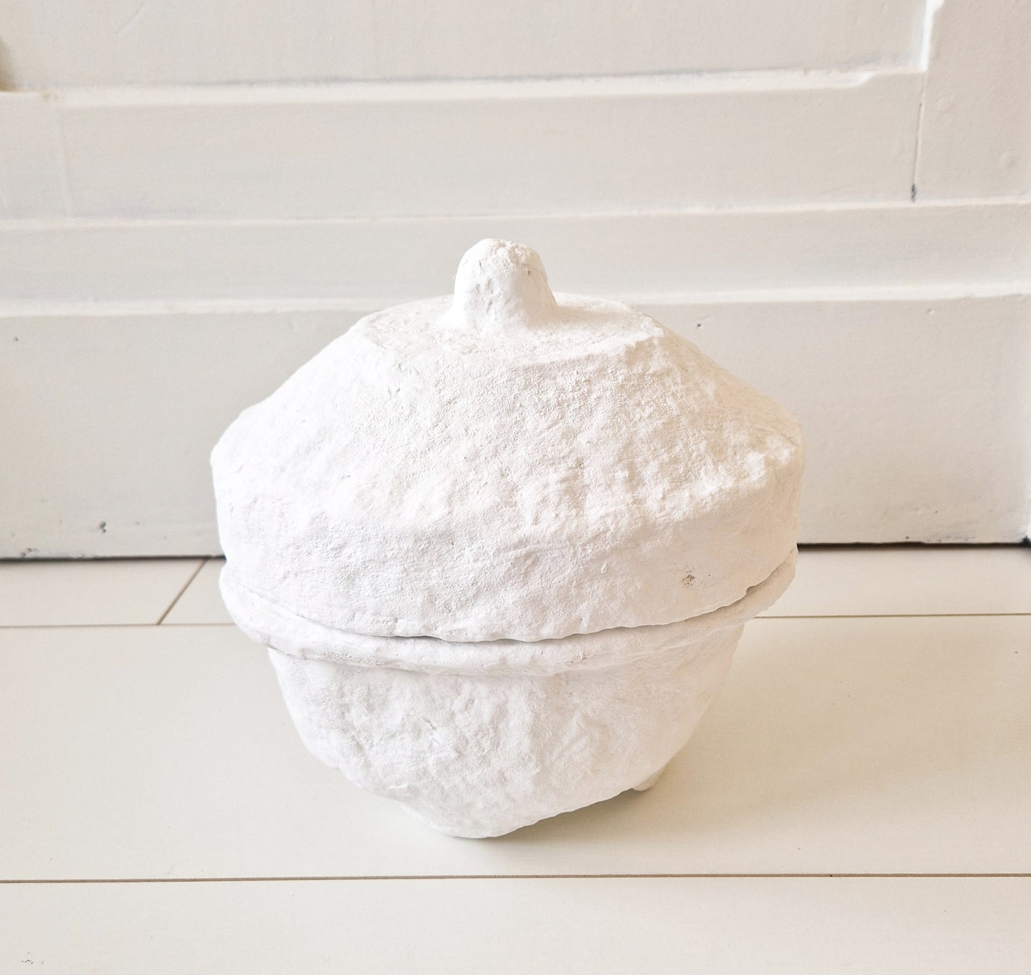 Papier-maché pot wit met deksel